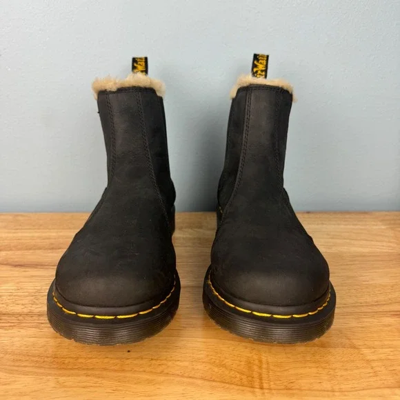 Dr Martens 2976 Leonore Black Leather Faux Fur Lined Chelsea Boots Women's 10 - Picture 3 of 7